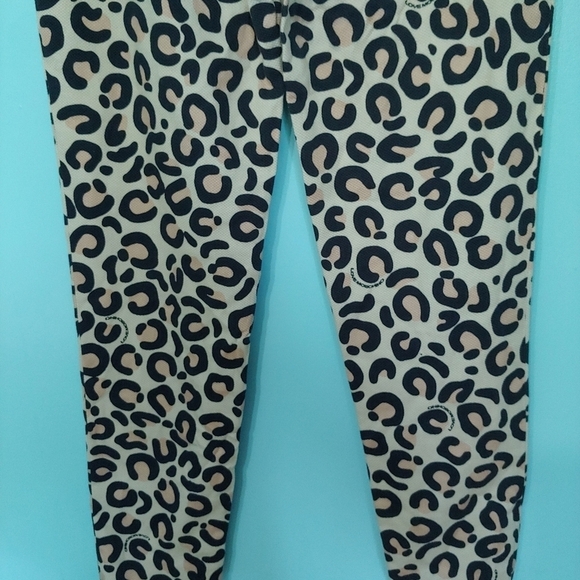 LOVE Moschino Leopard Print Pants, size 6 - Picture 7 of 15